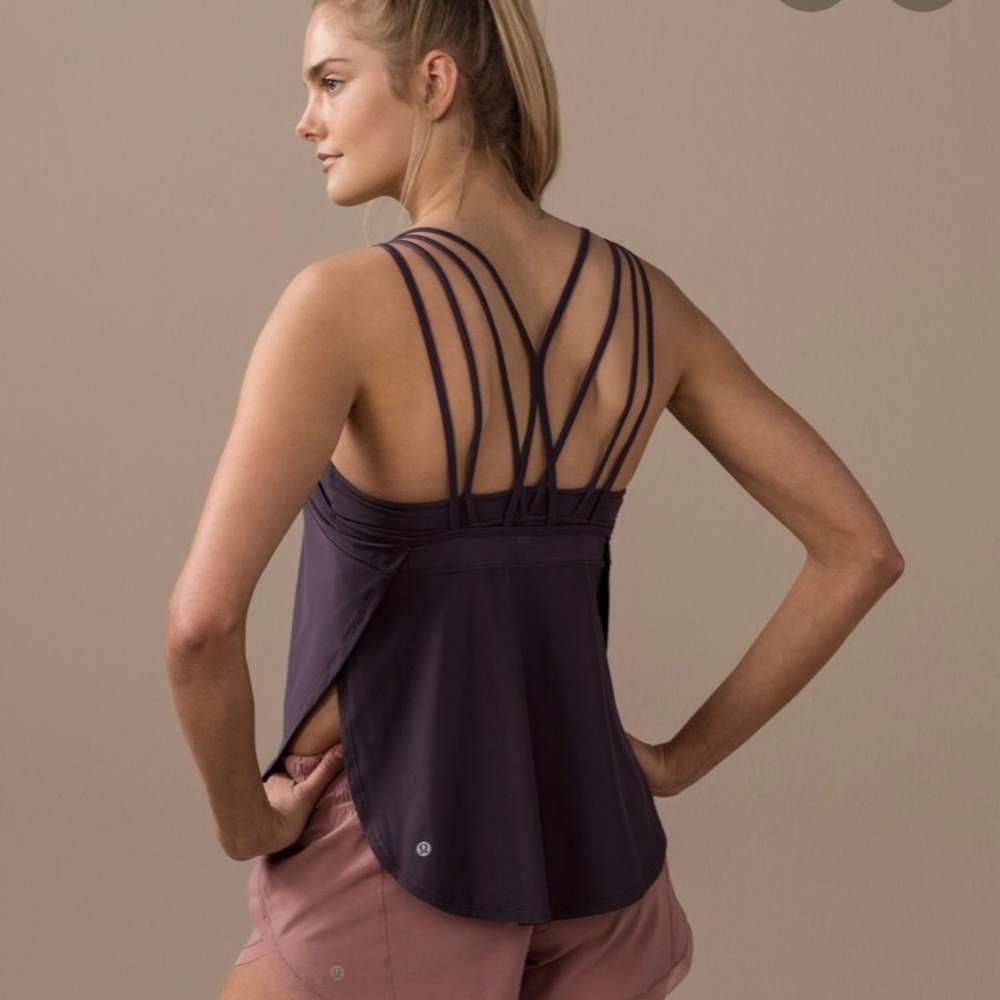 COPY - LULULEMON ANEW TANK SIZE 6 BLACK CURRANT